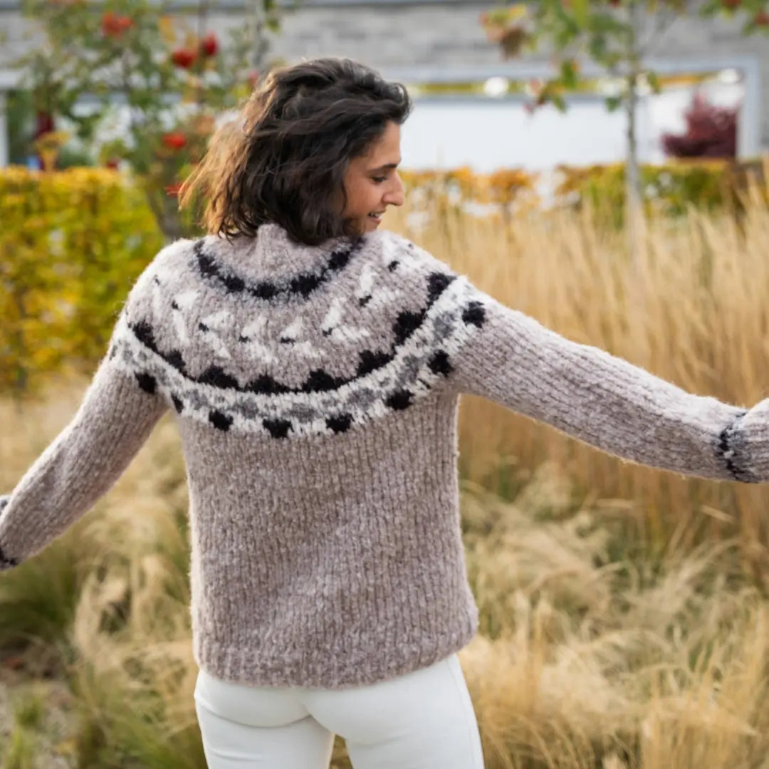 Knitting set jacquard sweater top down