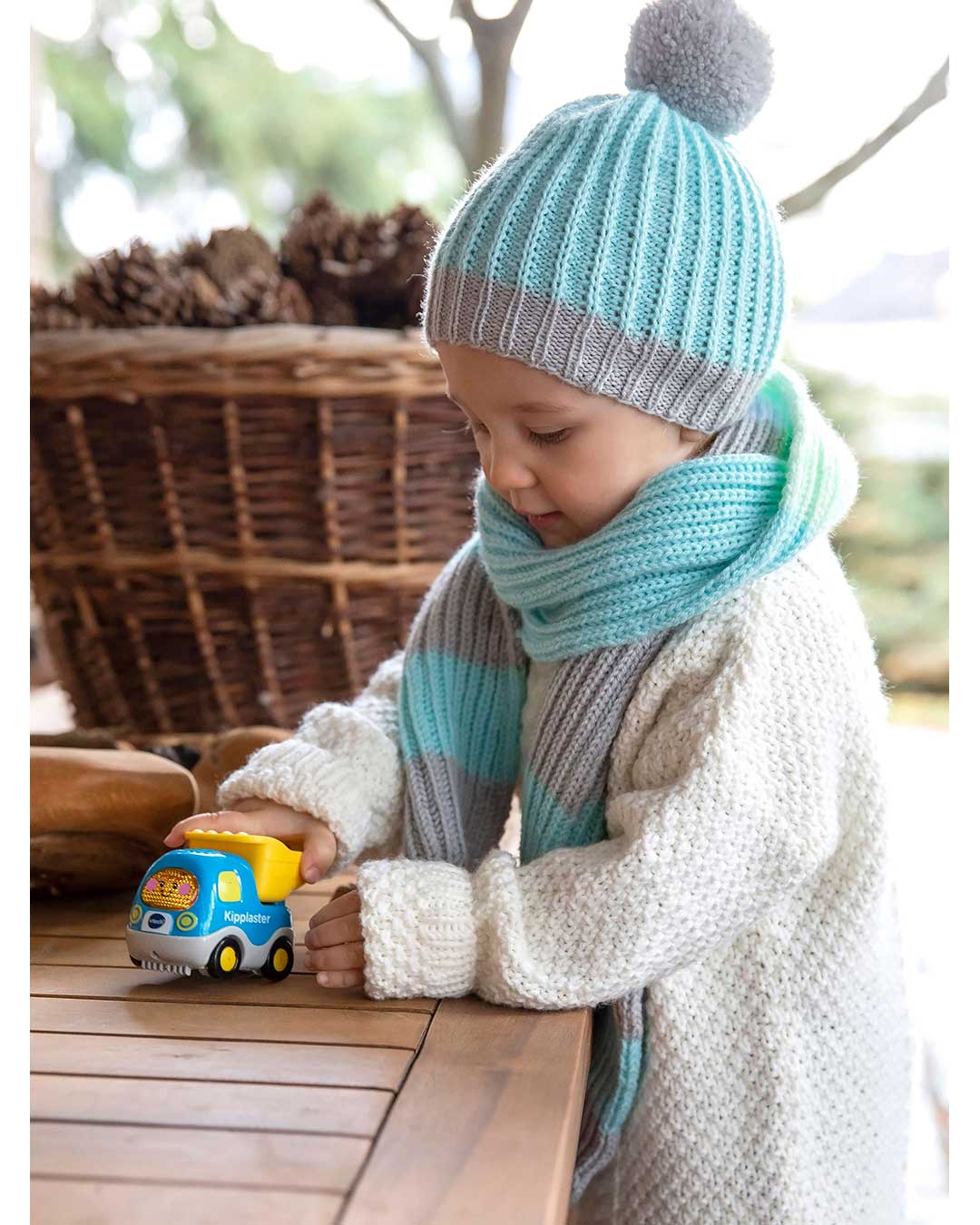 Children's scarf and hat