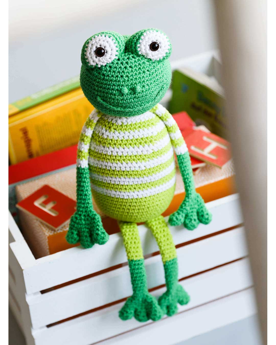 Crochet pattern Freddy Frog