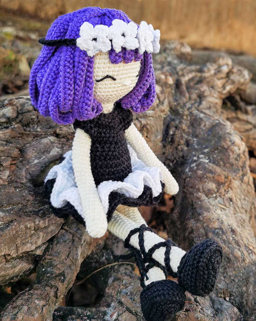 Crocheted dolls Luna and Sun