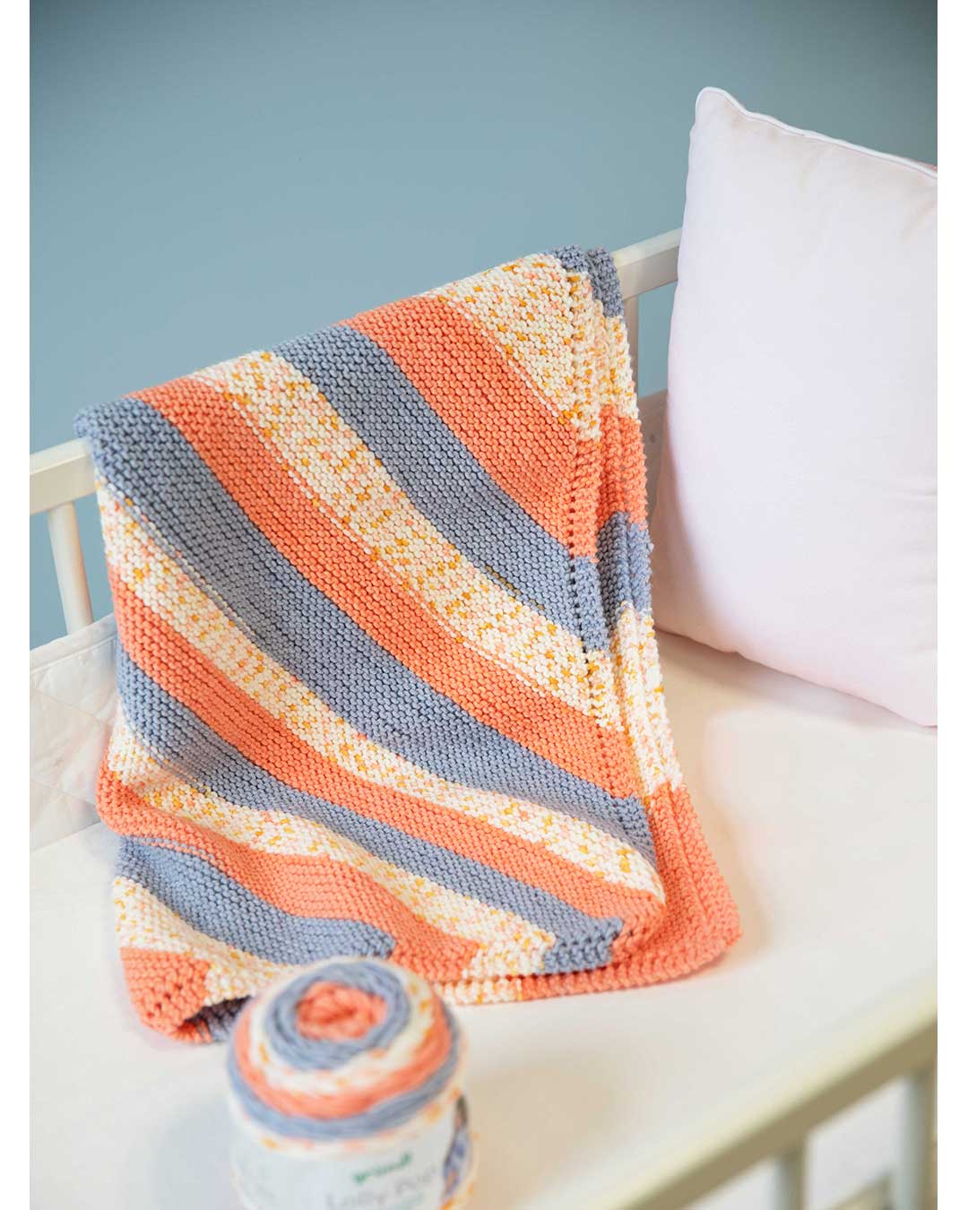 Babydecke diagonal gestrickt